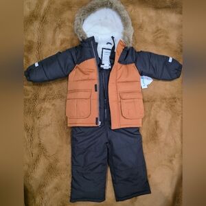 🆕️ 💙 Carter's Black and White Fleece-Lined Jacket